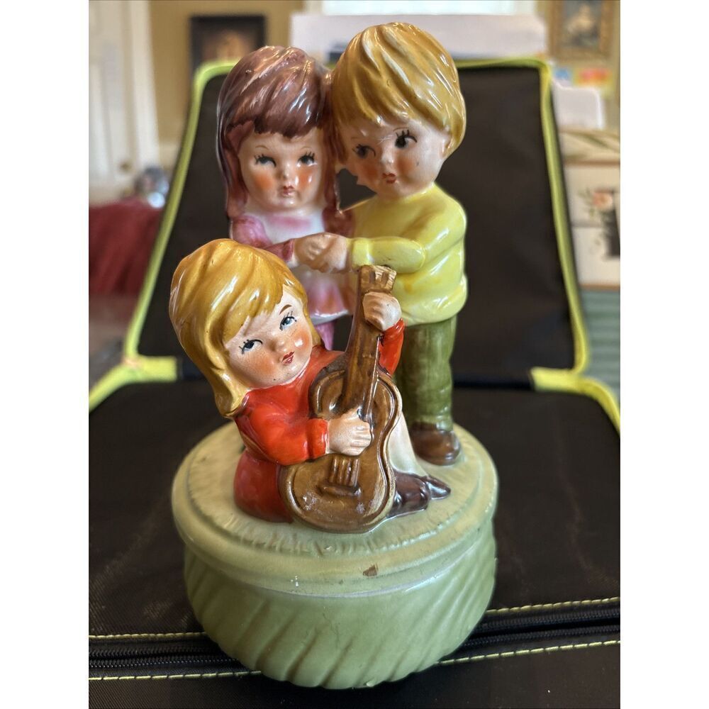 Vintage Ceramic Figurine 3 Children & a Guitar Wind-Up Music Box to Hava Nagila
